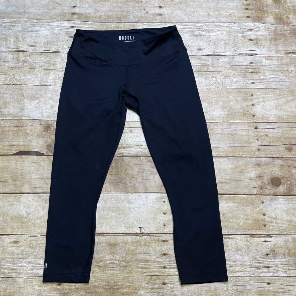 NOBULL Black High-Rise Performance Capri Leggings